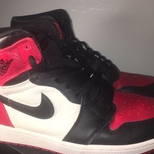 Jordan 1 Retro Bred Toe Mens Authentic Size 11